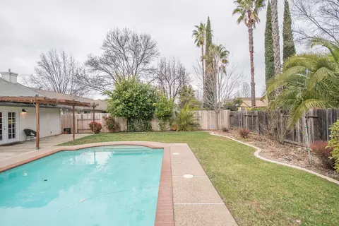 647 Chancellor Blvd, Redding, CA 96003 photo 19