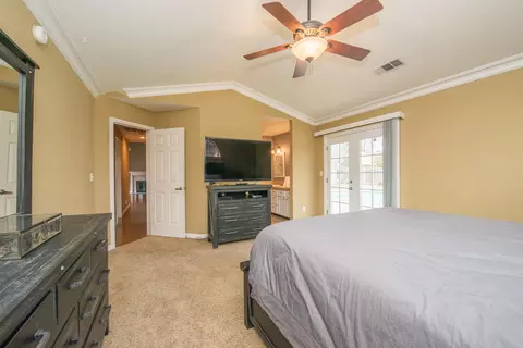 647 Chancellor Blvd, Redding, CA 96003 photo 15