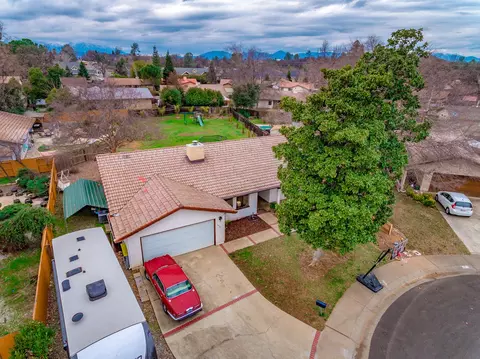 1450 Atajo Ct, Redding, CA 96003 photo 2
