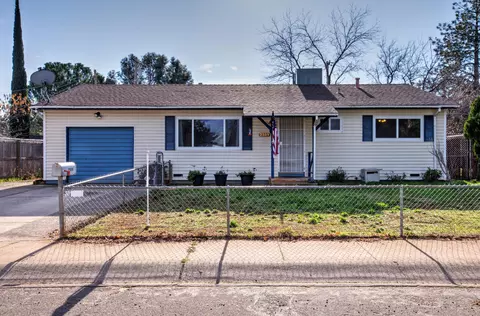 2109 Deimos Ct, Redding, CA 96002 photo 2