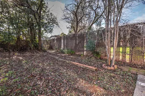 2109 Deimos Ct, Redding, CA 96002 photo 7