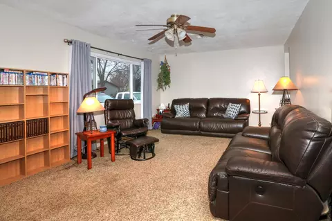 2109 Deimos Ct, Redding, CA 96002 photo 11