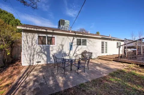 2109 Deimos Ct, Redding, CA 96002 photo 6