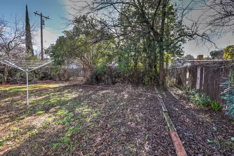 2109 Deimos Ct, Redding, CA 96002 photo 8