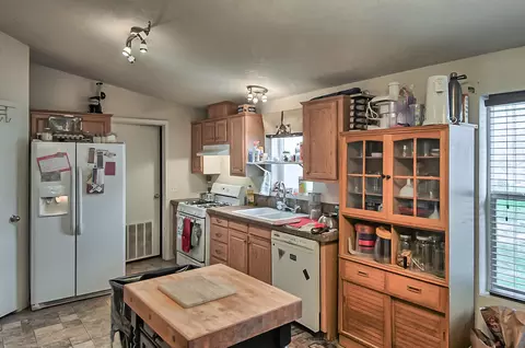 18598 Wayne Ln, Redding, CA 96003 photo 11