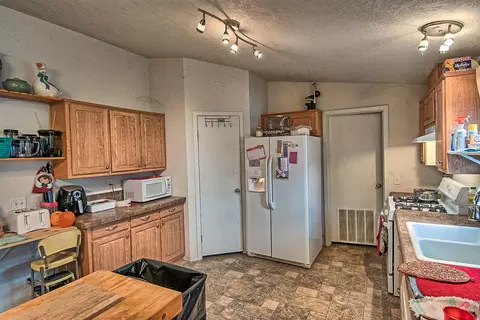 18598 Wayne Ln, Redding, CA 96003 photo 13