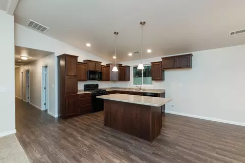 2623 Russell St, Redding, CA 96001 photo 8