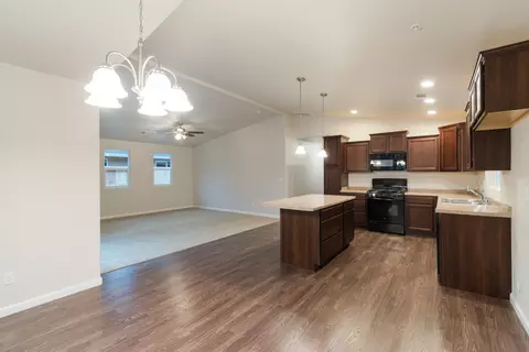 2623 Russell St, Redding, CA 96001 photo 14