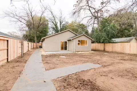 2623 Russell St, Redding, CA 96001 photo 9