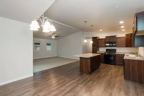 2623 Russell St, Redding, CA 96001 photo 10