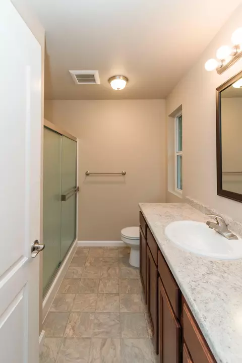 2625 Russell St, Redding, CA 96001 photo 21