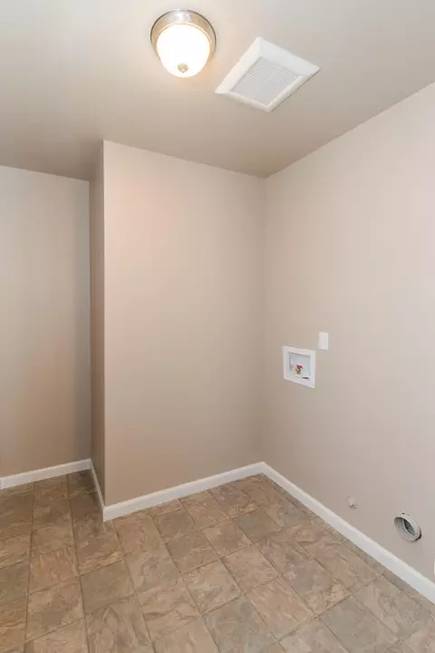 2625 Russell St, Redding, CA 96001 photo 23
