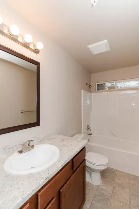 2625 Russell St, Redding, CA 96001 photo 12