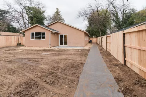 2625 Russell St, Redding, CA 96001 photo 27
