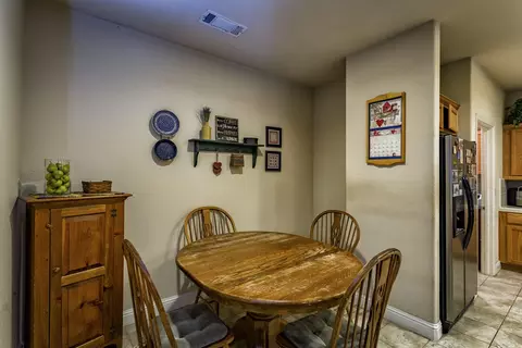 990 Domain Way, Redding, CA 96003 photo 8