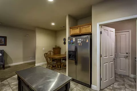 990 Domain Way, Redding, CA 96003 photo 11