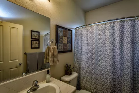 990 Domain Way, Redding, CA 96003 photo 5