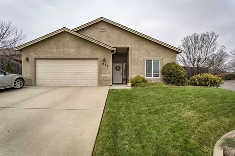 990 Domain Way, Redding, CA 96003 photo 1