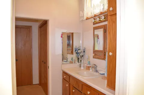 1435 Robinson Dr, Red Bluff, CA 96080 photo 8