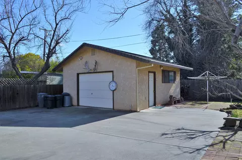 1435 Robinson Dr, Red Bluff, CA 96080 photo 4