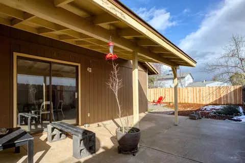 3749 Pluto St, Redding, CA 96002 photo 31