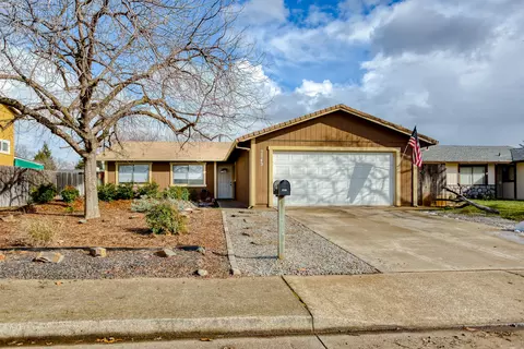 3749 Pluto St, Redding, CA 96002 photo 1