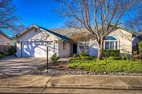 294 Franciscan Trl, Redding, CA 96003 photo 1