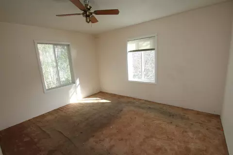 3235 Sunset Dr, Redding, CA 96001 photo 5