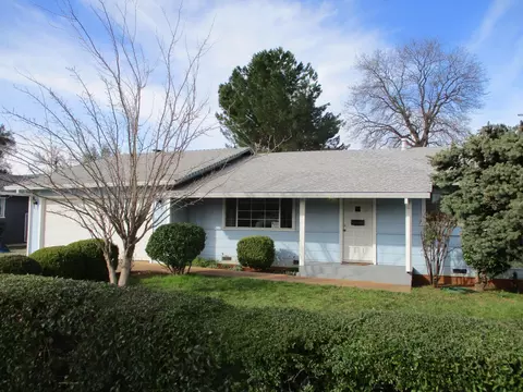 1148 Lorraine Dr, Redding, CA 96002 photo 1