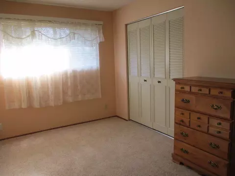 1148 Lorraine Dr, Redding, CA 96002 photo 7