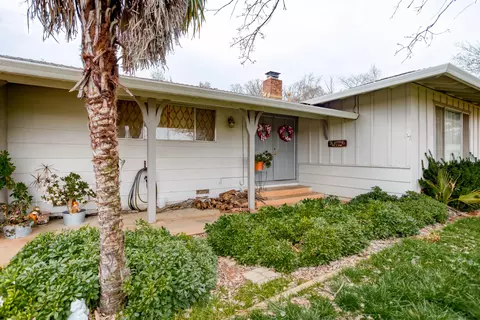 8606 Patricia Dr, Redding, CA 96002 photo 1