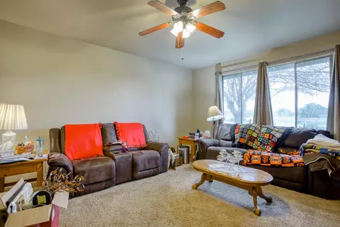 8606 Patricia Dr, Redding, CA 96002 photo 4