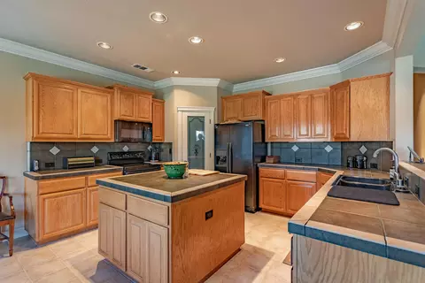 2150 Lafayette Ct, Redding, CA 96003 photo 6