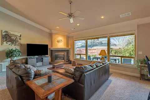2150 Lafayette Ct, Redding, CA 96003 photo 4