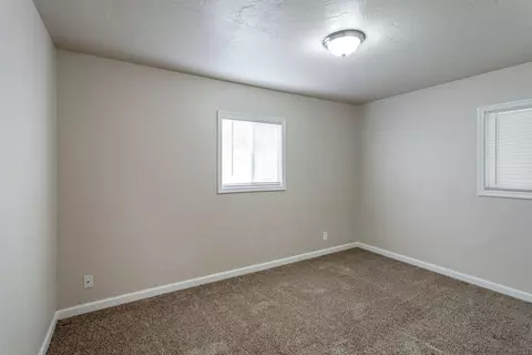 7050 White Oak Dr, Anderson, CA 96007 photo 9