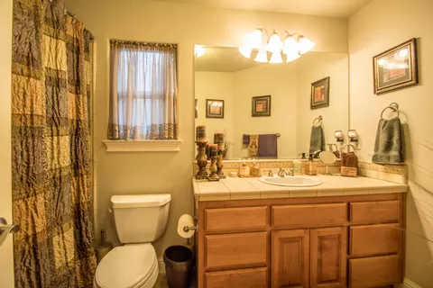 1636 Spanish Bay Dr, Redding, CA 96003 photo 14