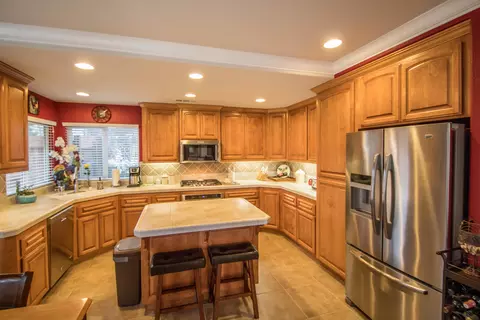 1636 Spanish Bay Dr, Redding, CA 96003 photo 7