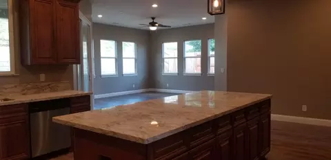 738 Bellagio, Redding, CA 96003 photo 7
