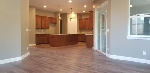 738 Bellagio, Redding, CA 96003 photo 8