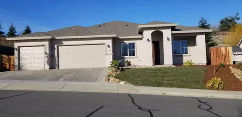 738 Bellagio, Redding, CA 96003 photo 1