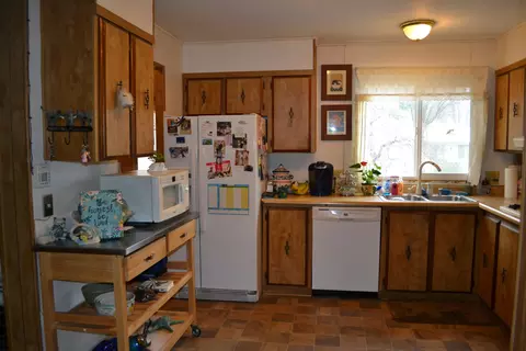 17958 Tiptoe Ln, Redding, CA 96003 photo 12