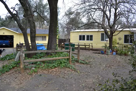 17958 Tiptoe Ln, Redding, CA 96003 photo 1