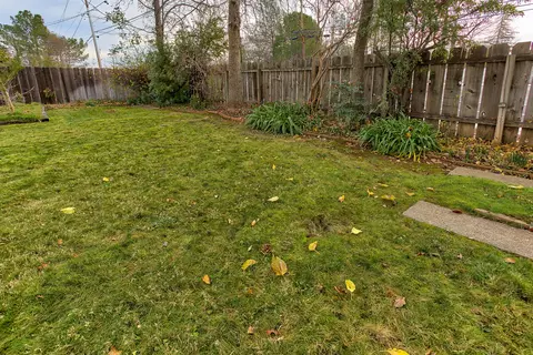 4245 Oro, Redding, CA 96001 photo 40