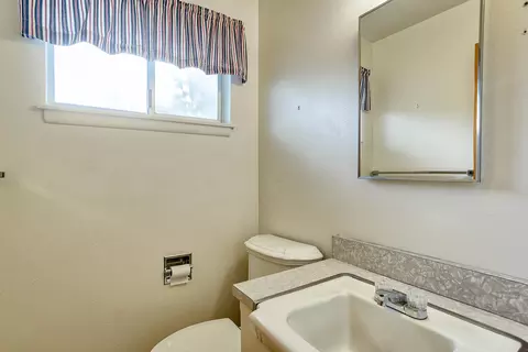 4245 Oro, Redding, CA 96001 photo 20