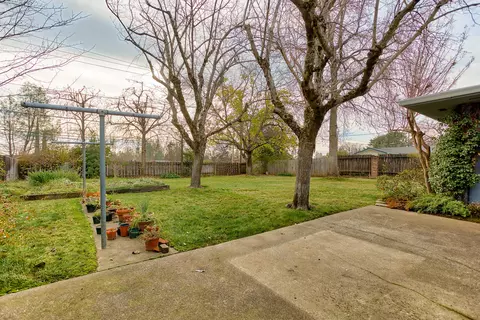 4245 Oro, Redding, CA 96001 photo 36
