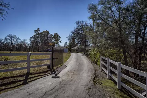21287 Boyle Rd, Redding, CA 96003 photo 23