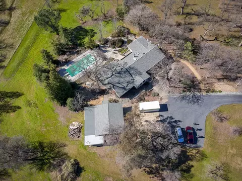 21287 Boyle Rd, Redding, CA 96003 photo 2