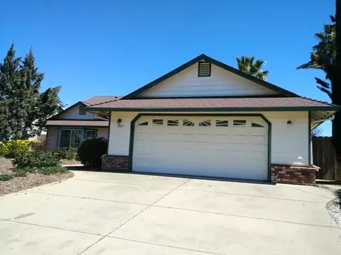 1987 Charade Way, Redding, CA 96003 photo 2