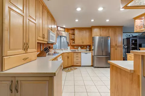 2736 Wyndham Ln, Redding, CA 96001 photo 10