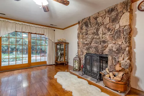 2736 Wyndham Ln, Redding, CA 96001 photo 8